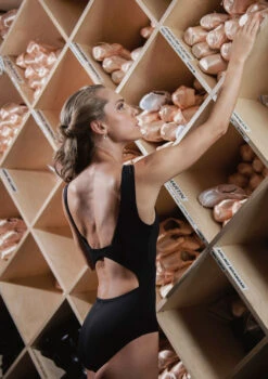 Move Dance Keirea V Front Lace Leotard -Dance Costumes mol0626 black front 30190.1678884184